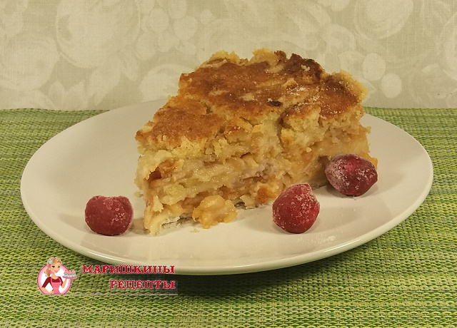 Насыпной яблочный пирог с манкой