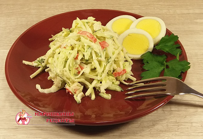 Салат из зеленой редьки с огурцом