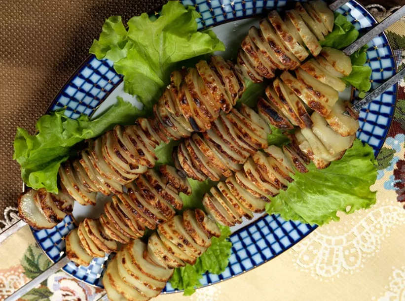 kartoshka-s-salom-na-mangale-5