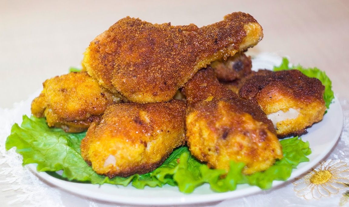 Жареная курица в сухарях