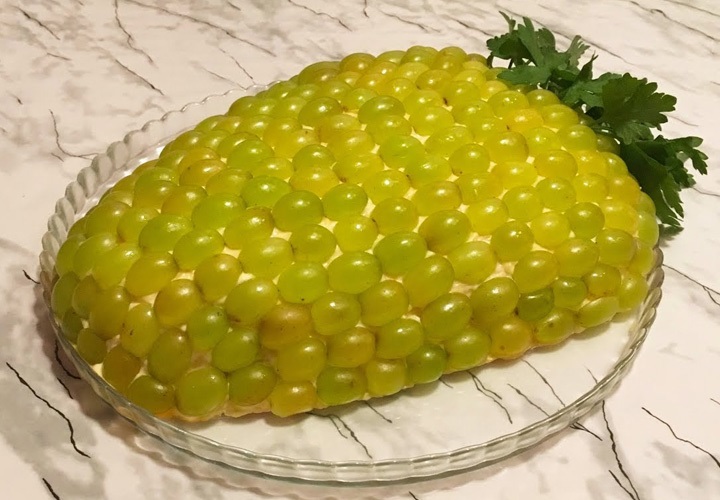 салат дамский каприз с виноградом